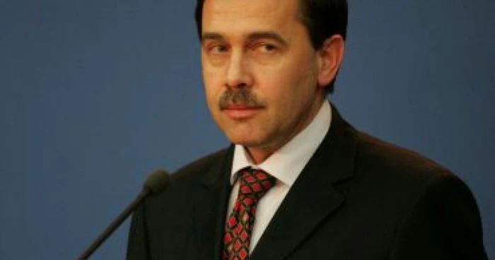 Pogea după discuţiile cu sindicatele: Am agreat creşterea salariului minim pe economie