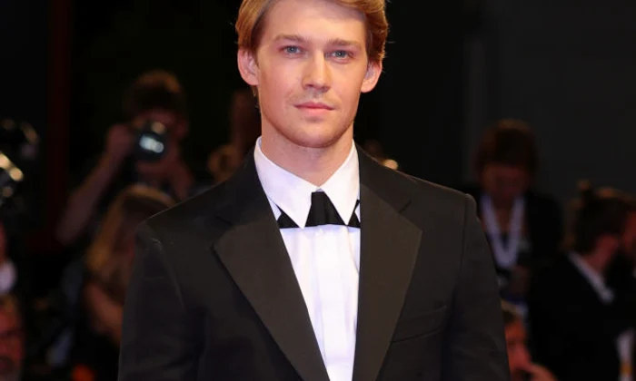 The Favourite Red Carpet Arrivals 75th Venice Film Festival jpeg