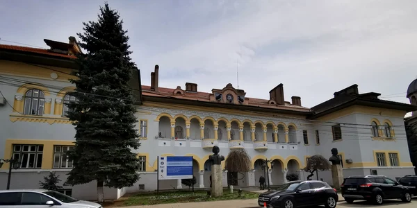 Primăria Hunedoara  Foto Daniel Guță (3) jpg