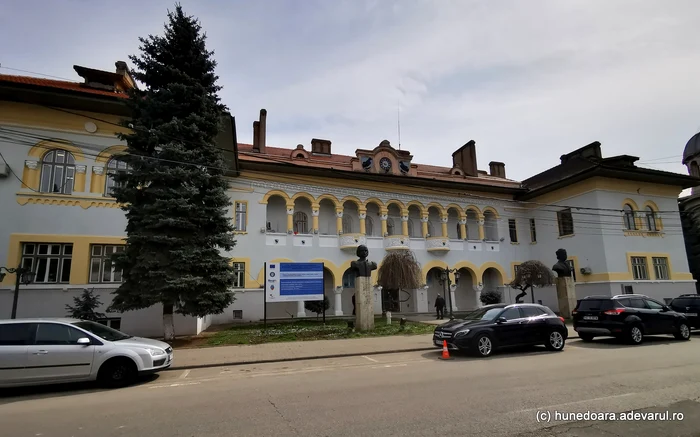 Primăria Hunedoara. Foto: Daniel Guță