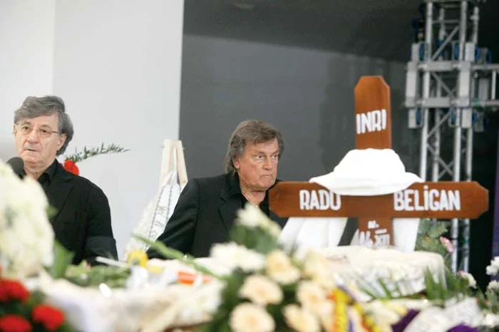 Ion Caramitru și Florin Piersic nu s-au dezlipit de lângă căpătâiul colegului lor