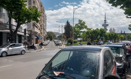 Parcare Grecia masini FOTO Shutterstock jpg