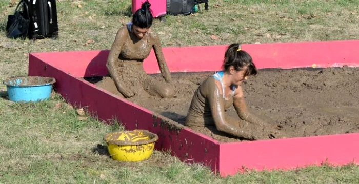 Andreea Tonciu şi Rona Hartner au primit cele mai multe nominalizări pentru a intra la duel