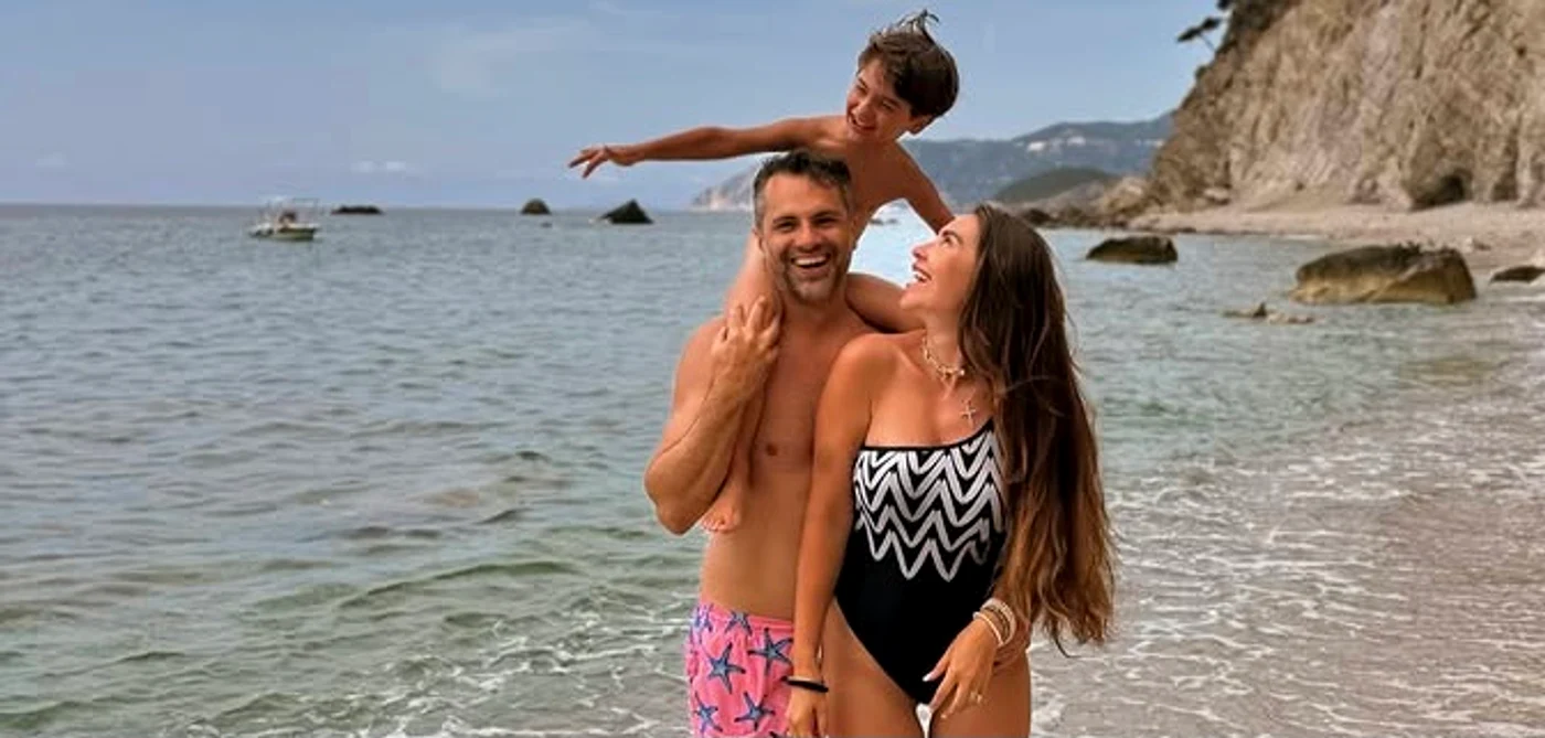 Familia Badiu, în vacanță în Grecia foto: Instagram 