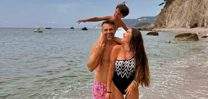 Familia Badiu, în vacanță în Grecia foto: Instagram
