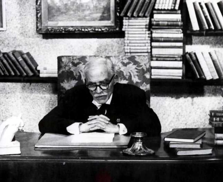 Tudor Arghezi FOTO romania-actualitati.ro