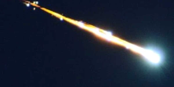 Spectacol oferit de un meteorit care a explodat deasupra Olandei