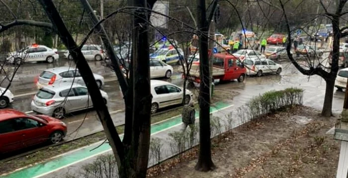 
    Șoferul de 97 de ani care a lovit pietonul pe”zebră”a fugit de la locul accidentuluiFoto: debanat.ro  