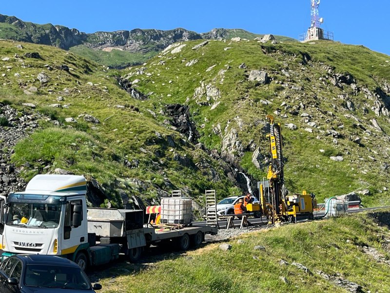 Transfăgărășanul, supus forajelor geotehnice. Cum se va circula în zonă VIDEO
