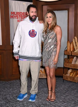 Jennifer Aniston și Adam Sandler