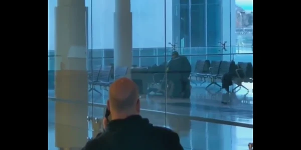 Atac armat în terminalul principal al aeroportului din Canberra