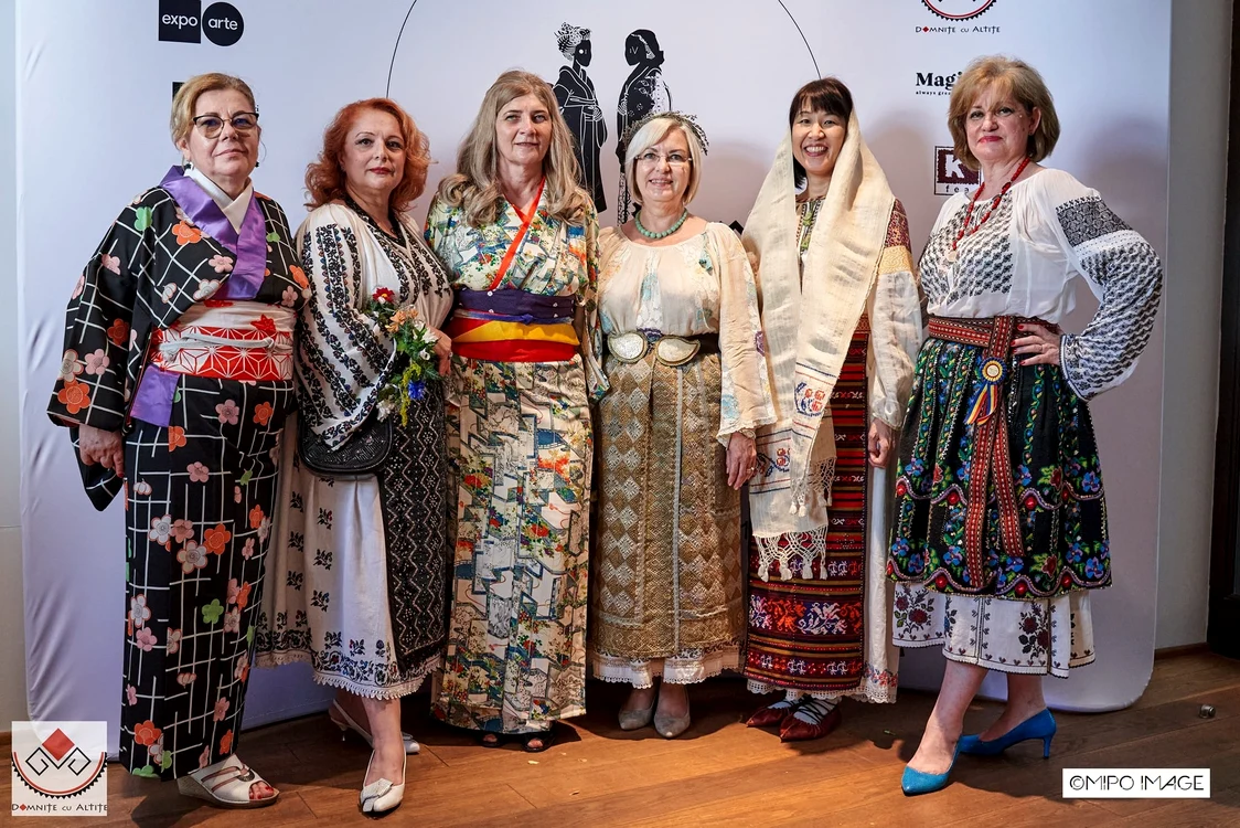 Ayako Funatsu la un eveniment în care ia a întâlnit chimonoul ARCUB Foto Lidia Vișan