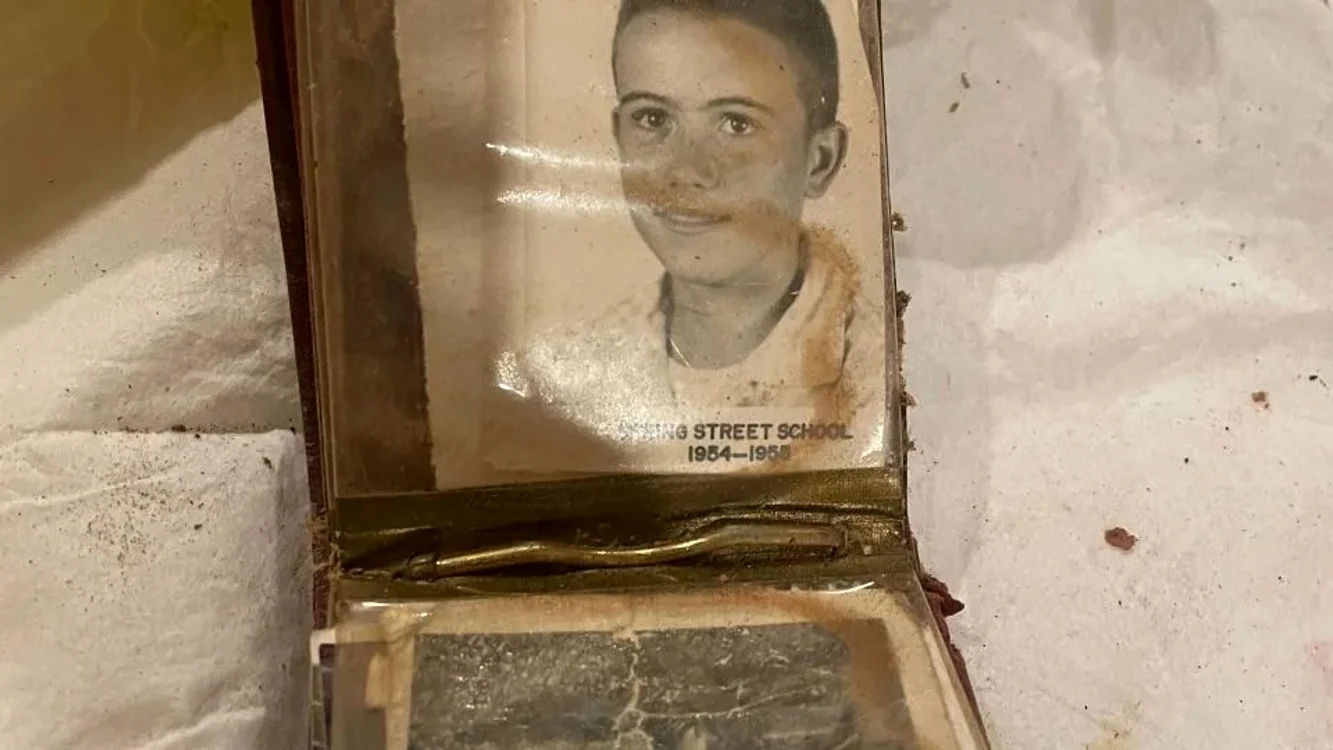 Portofelul pierdut în urmă cu 65 de ani FOTO Yahoo News