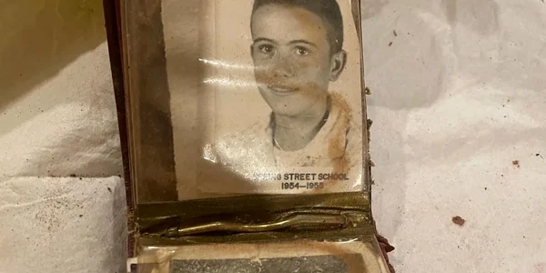 portofel pierdut acum 65 de ani FOTO Yahoo News jpg