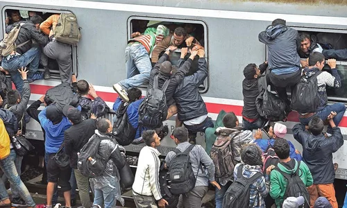 refugiati tren 0 jpeg