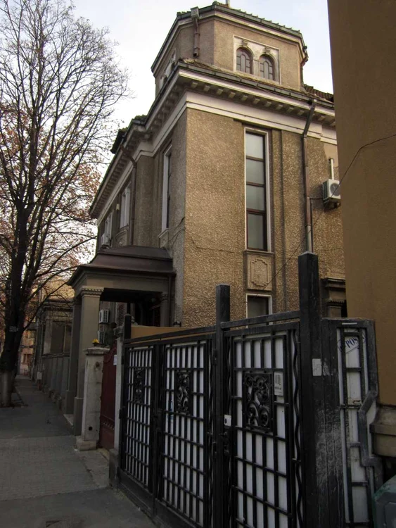 Casa preşedintelui se află la cateva sute de metri de locul unde a fost asasinat Ştefan Mihăileanu FOTO Arhiva Adevarul