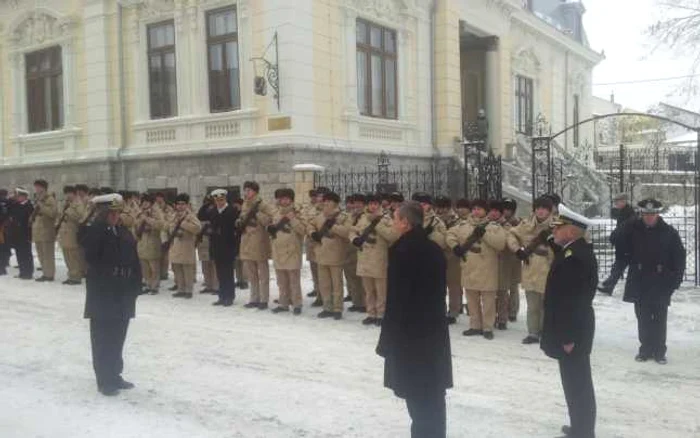 Depunere de coroane de flori FOTO Prefectura Tulcea