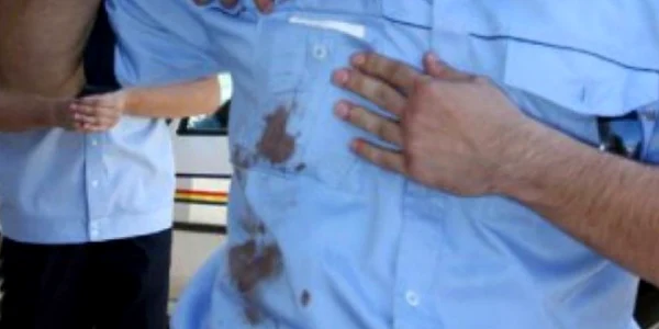 A fost condamnat la închisoare pentru că a muşcat un poliţist de mână Foto