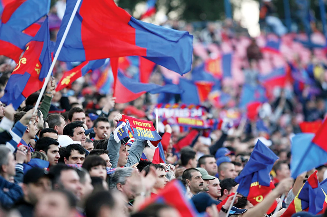 
    Suporterii steliştii promit un show de zile mari  