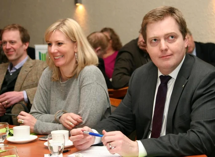 Anna Sigurlaug Palsdottir și soțul său, premierul islandez