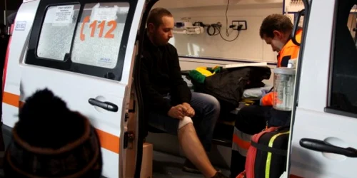 Trei dintre suporteri au necesitat îngrijiri medicale FOTO