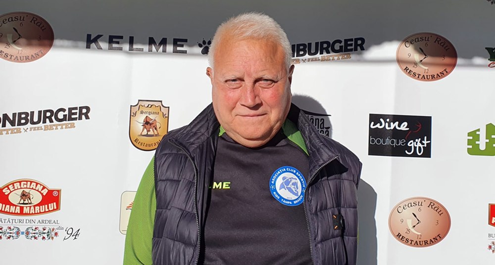 A murit Adrian Hârlab, antrenorul care a condus pe FC Brașov în dubla cu Inter Milano 