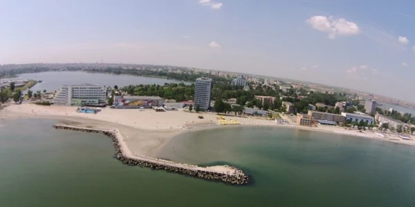 Litoralul Mării Negre are plaje noi - Mamaia Foto Apele Române