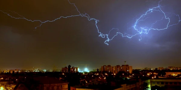 Trasnete pe cerul Galatiului