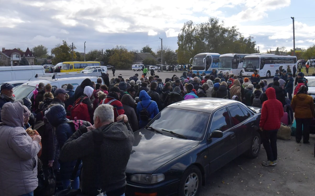 Evacuarea civililor din Herson.