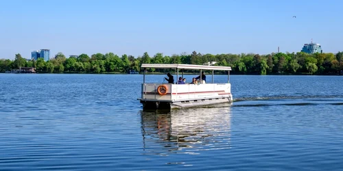 lacul herastrau foto shutterstock