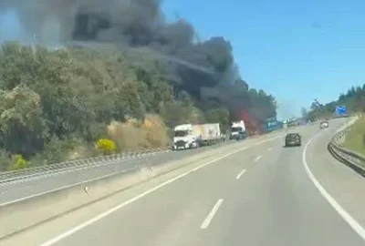 ATENCIÓ ( REPETIM AVÍS AMB VIDEO )Accident a la C 25 eix transversal alçada Santa Coloma de Farn mp4 thumbnail png