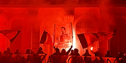 uniti sun tricolor jpg