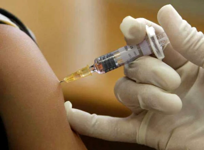 Vaccinul poate preveni meningitaFoto:Facebook