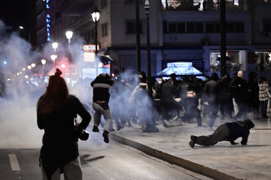 Proteste în Atena și Salonic după accidentul feroviar: „Cunoaștem această situație de 30 de ani" VIDEO