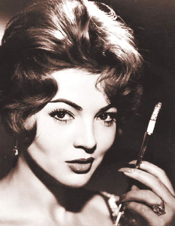 Sara Montiel  