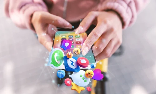 aplicatii telefon freepik jpg