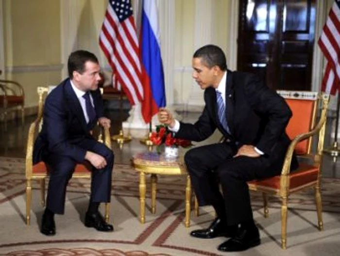 Obama şi Medvedev se întâlnesc azi la Moscova