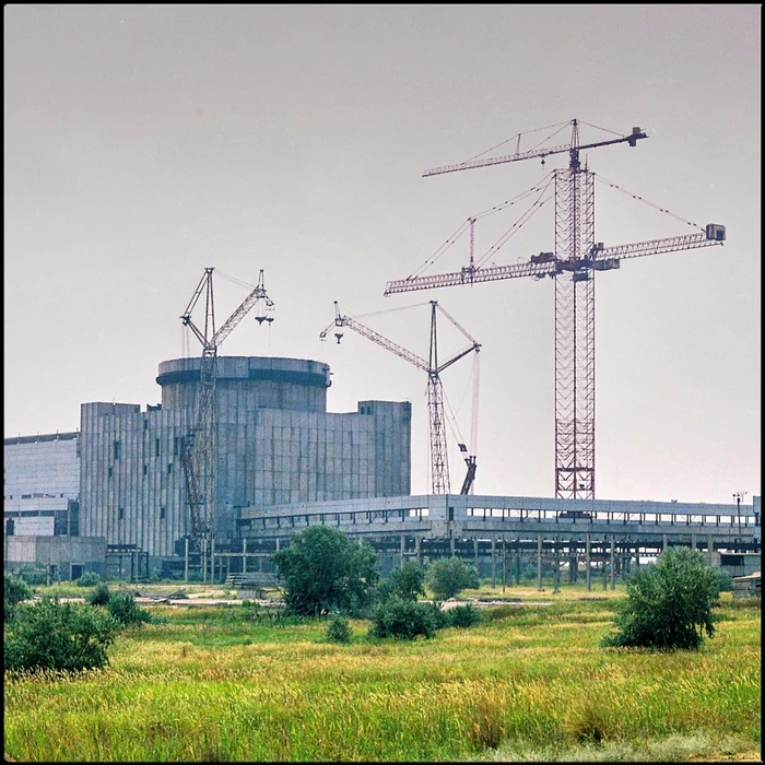 Centrală nucleară în construcție