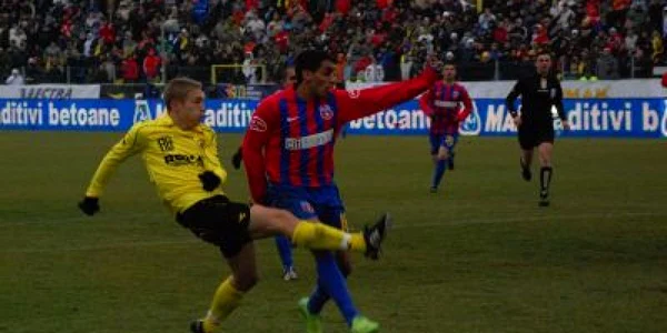 În turul campionatului, FC Braşov şi Steaua au terminat la egalitate, scor 0-0 Foto: Stelian Grăjdan