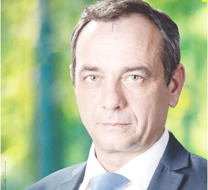 Marian Irimia - primarul localităţii Făureşti din Vâlcea Foto Adevărul