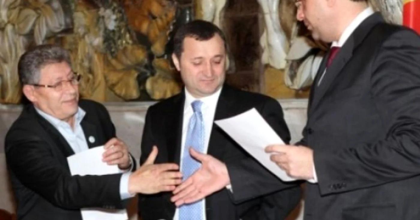 Liderii AIE trebuie să aleagă un candidat la preşedinţie