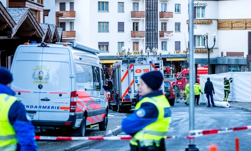 Zeci de persoane au murit după o explozie într-un bar dintr-o stațiune de schi din Elveția FOTO AFP