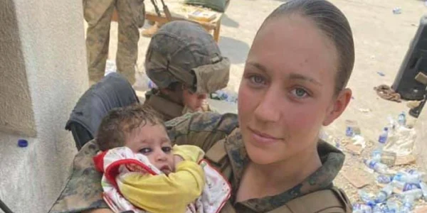 nicole-gee-femeia-soldat FOTO Facebook