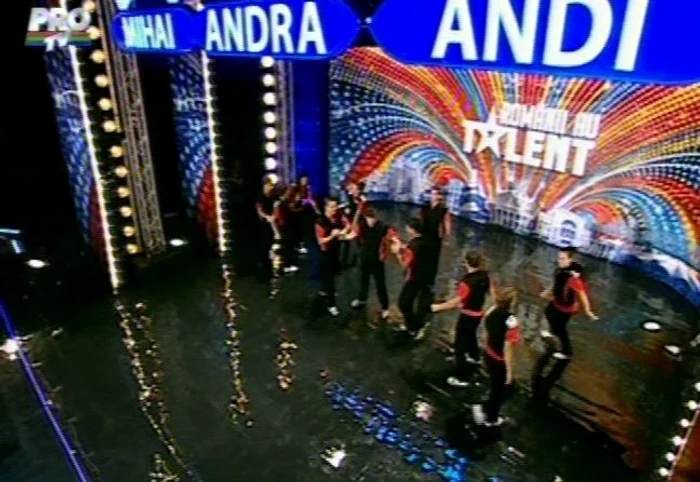 Andra, impresionată până la lacrimi de trupa „No Limit” (Foto: captură video Pro TV)