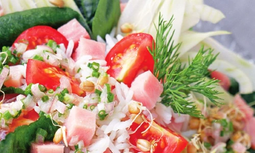 1366986186 4512salata 20cu 20grau 20incoltit jpeg
