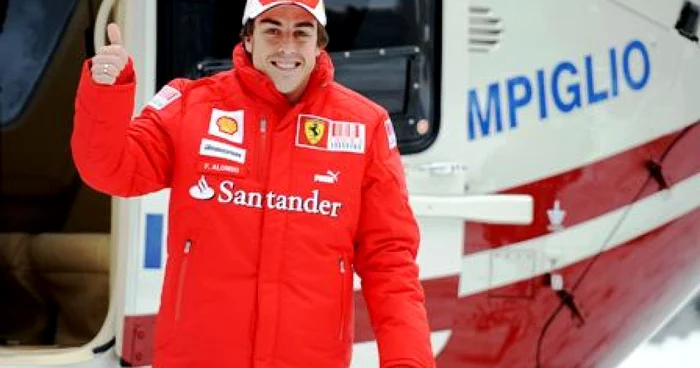 Fernando Alonso la prima apariţie în roşu (foto: AFP)