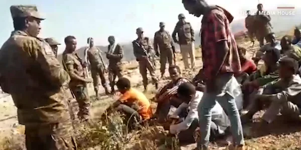 Un informator din rândul armatei etiopiene a transmis un clip cu unul din masacrele din Tigray FOTO captură via CNN