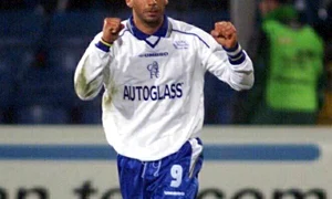 Gianluca Vialli, în tricoul lui Chelsea, echipă pentru care a jucat de 58 de ori în Premier League jpeg