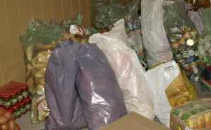 Intervenţia Brigăzii 10 Geniu în zonele sinistrate. FOTO: NICOLETA BUTNARU