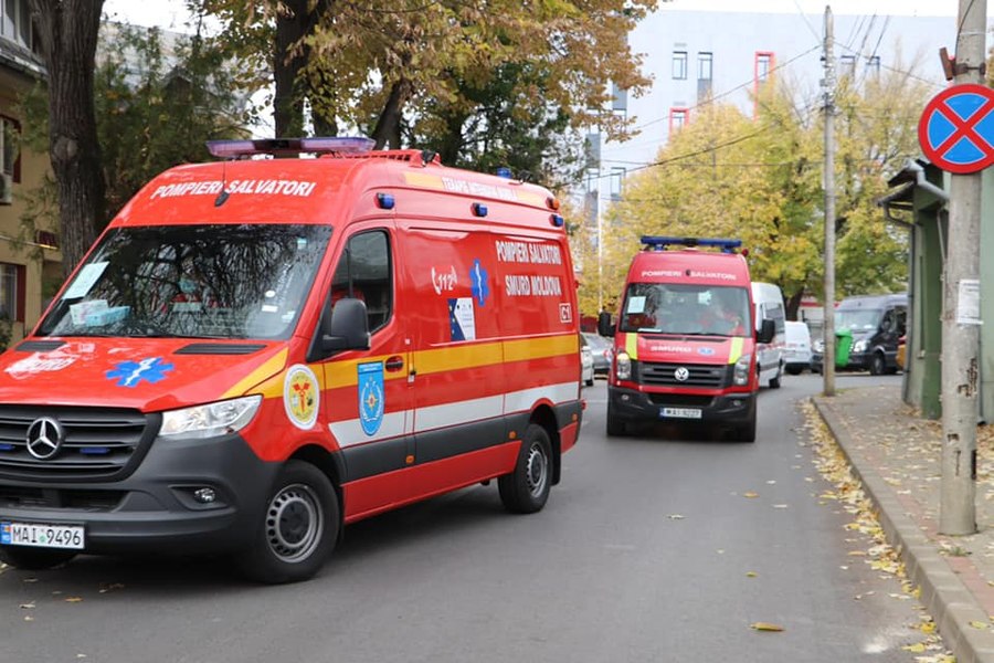 Un copil de doi ani a fost rănit într-un accident produs de o șoferiță